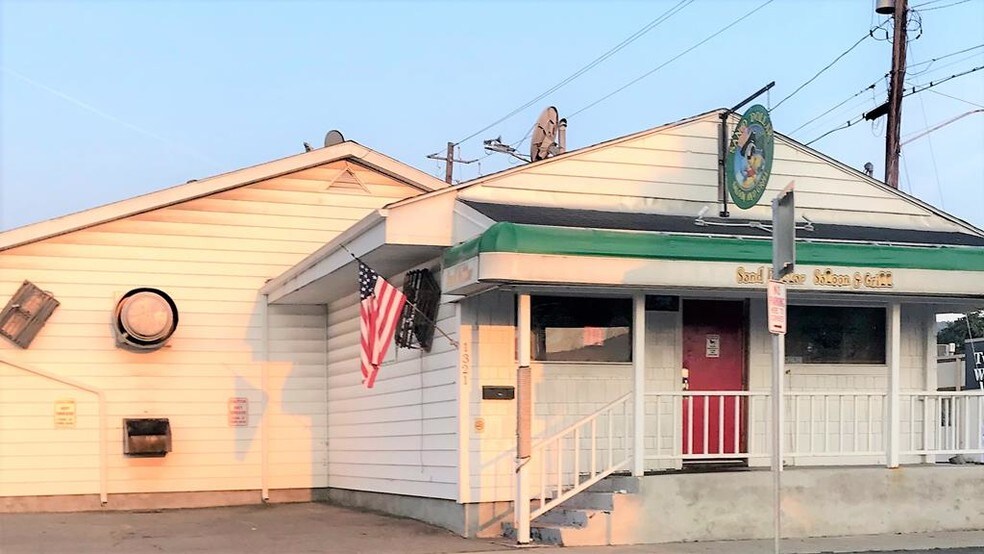 1321 College Ave, Elmira, NY for sale - Primary Photo - Image 1 of 1