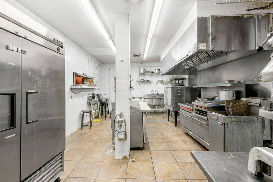 4400 NW 2nd Ave, Miami, FL for lease - Interior Photo - Image 2 of 12