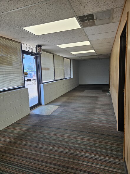 1008-1010 N Pennsylvania Ave, Oklahoma City, OK for lease - Interior Photo - Image 3 of 14