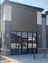 1802 4th St SW, Waverly, IA for lease Building Photo- Image 2 of 3