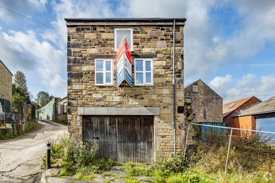 14 Lenches Rd, Colne for sale - Building Photo - Image 2 of 2