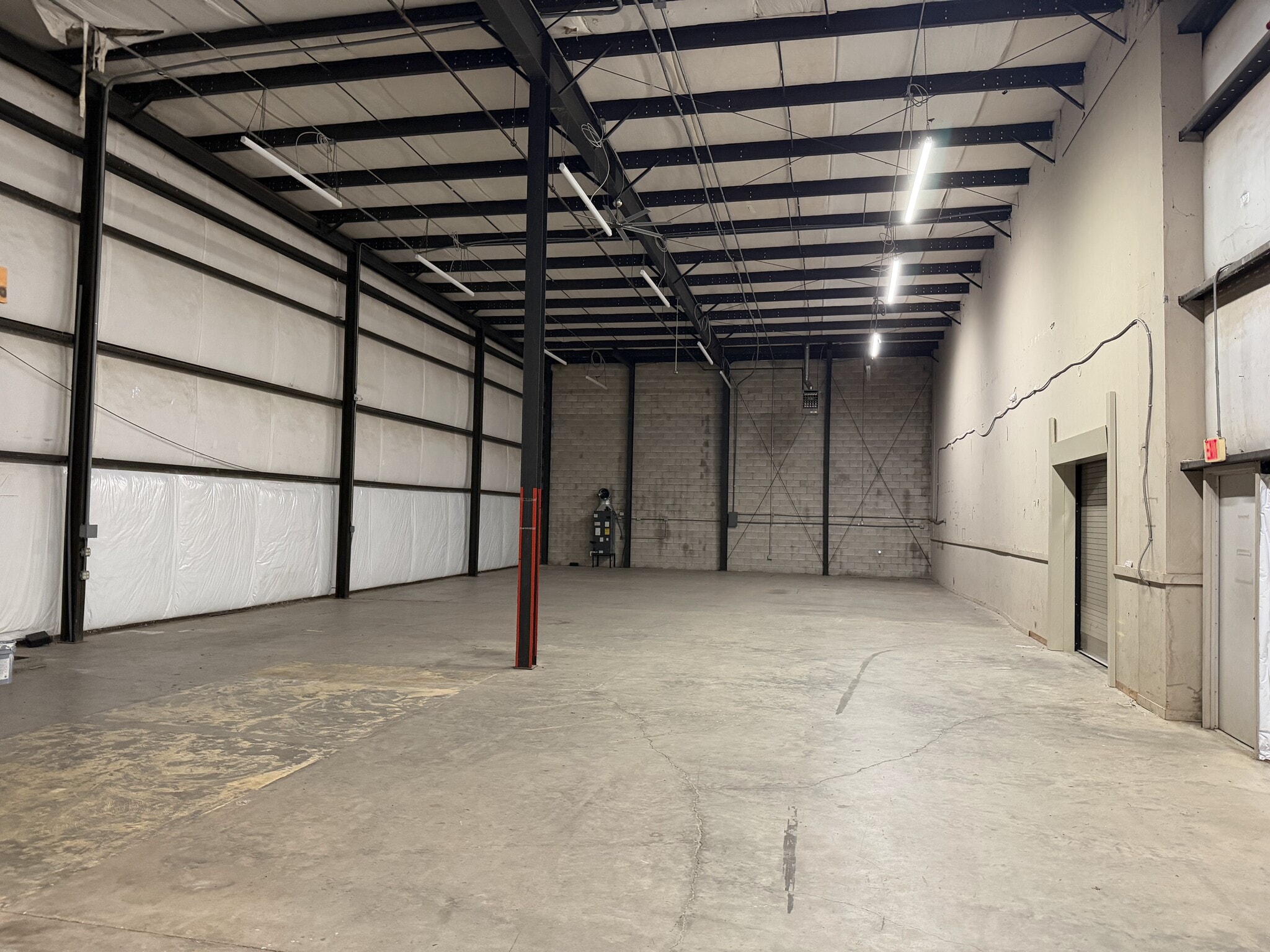 3054 Leeman Ferry Rd SW, Huntsville, AL for lease Interior Photo- Image 1 of 1