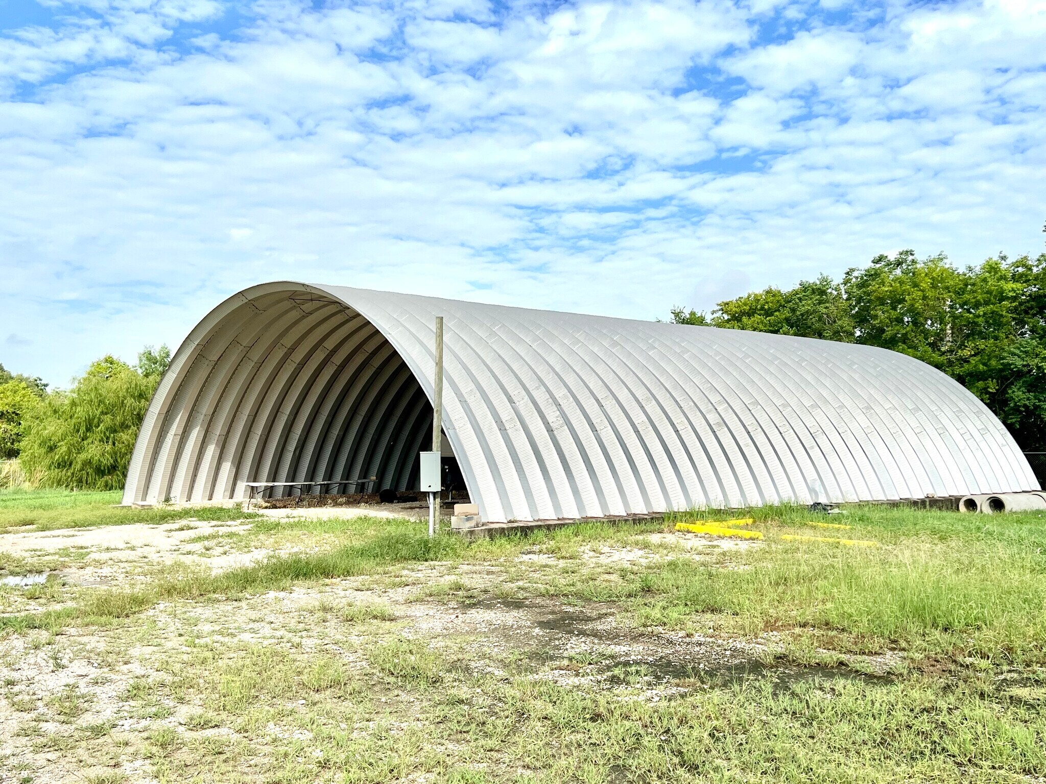 4512 S Highway 35, Alvin, TX 77511 IndustrialWarehouse