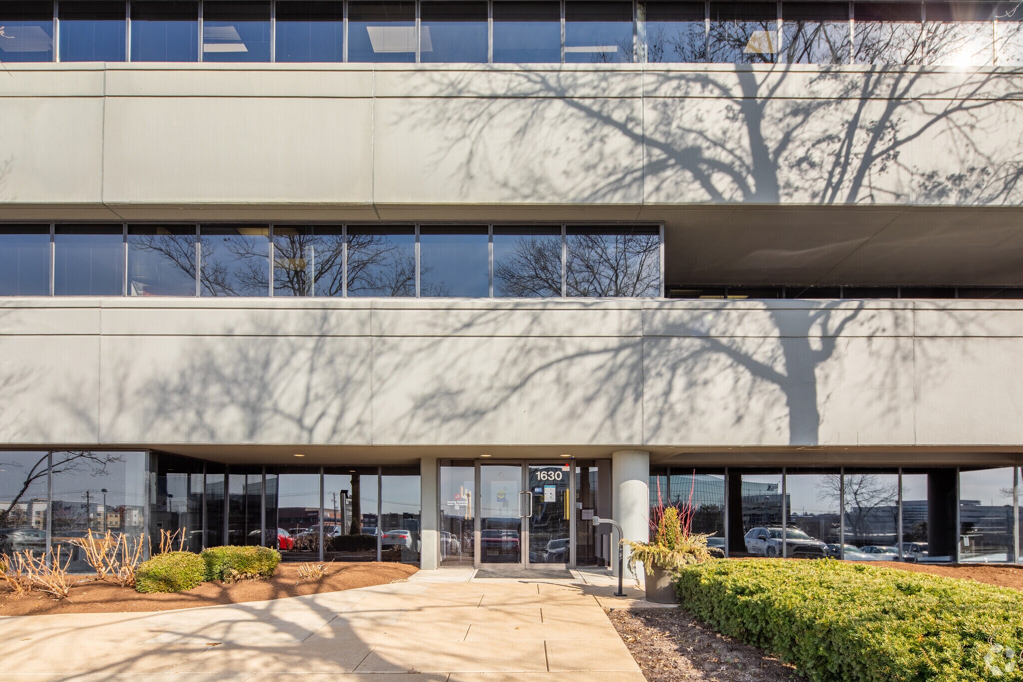 1610 Des Peres Rd, Des Peres, MO 63131 Corporate Hill