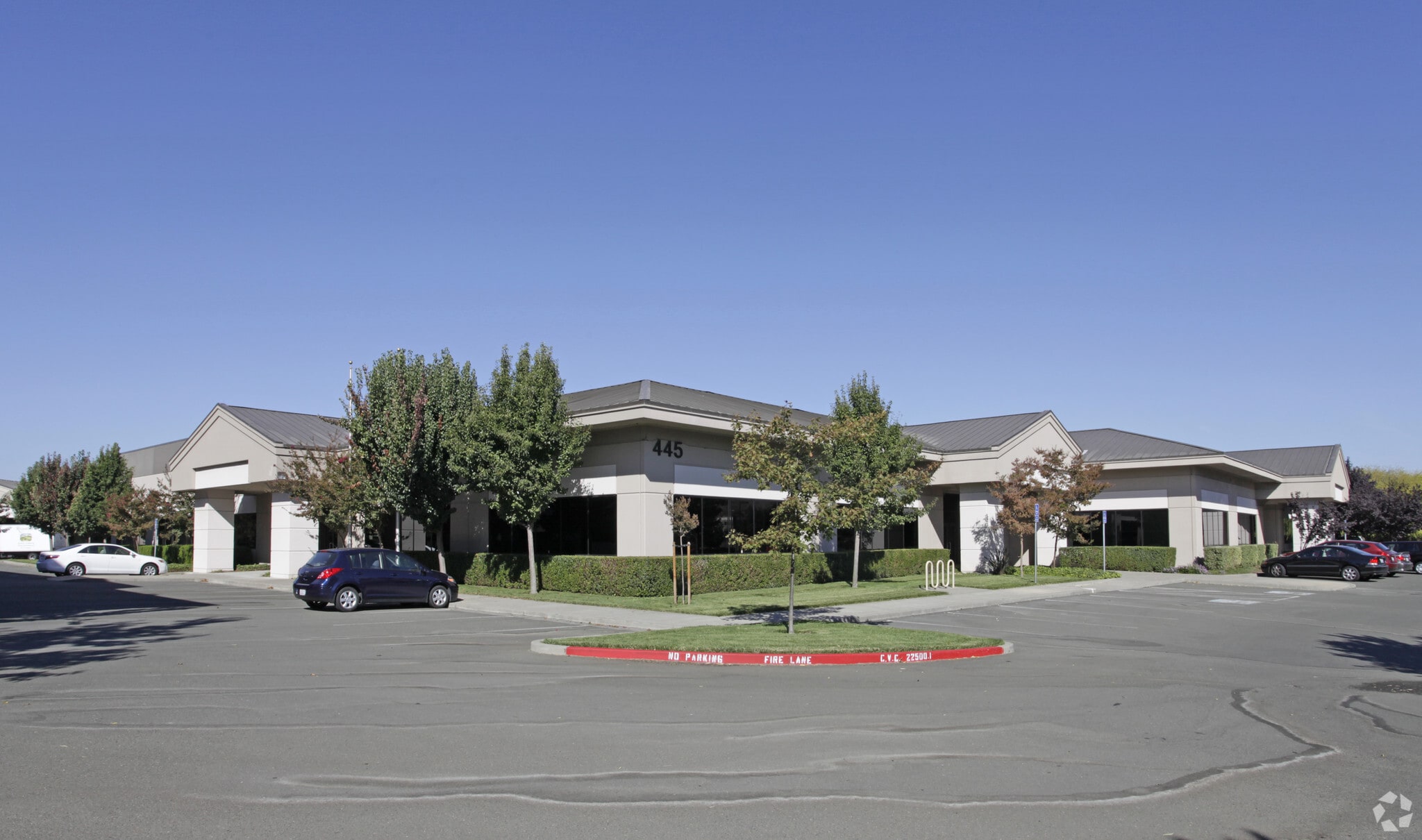 435-445 Devlin Rd, Napa, CA for lease Primary Photo- Image 1 of 14