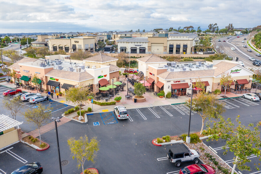 2675 Gateway Rd, Carlsbad, CA for lease - Building Photo - Image 2 of 16