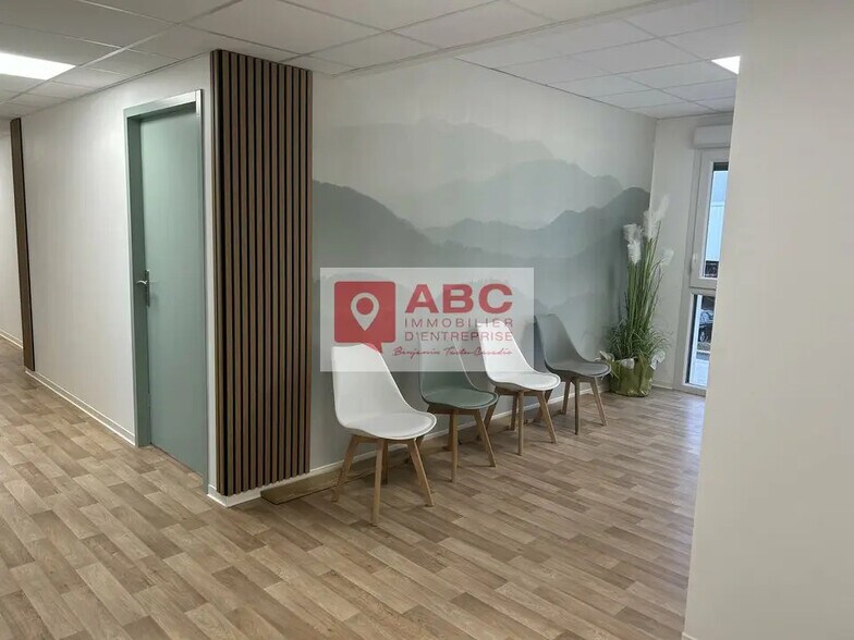 Office in Perpignan for lease - Interior Photo - Image 1 of 6