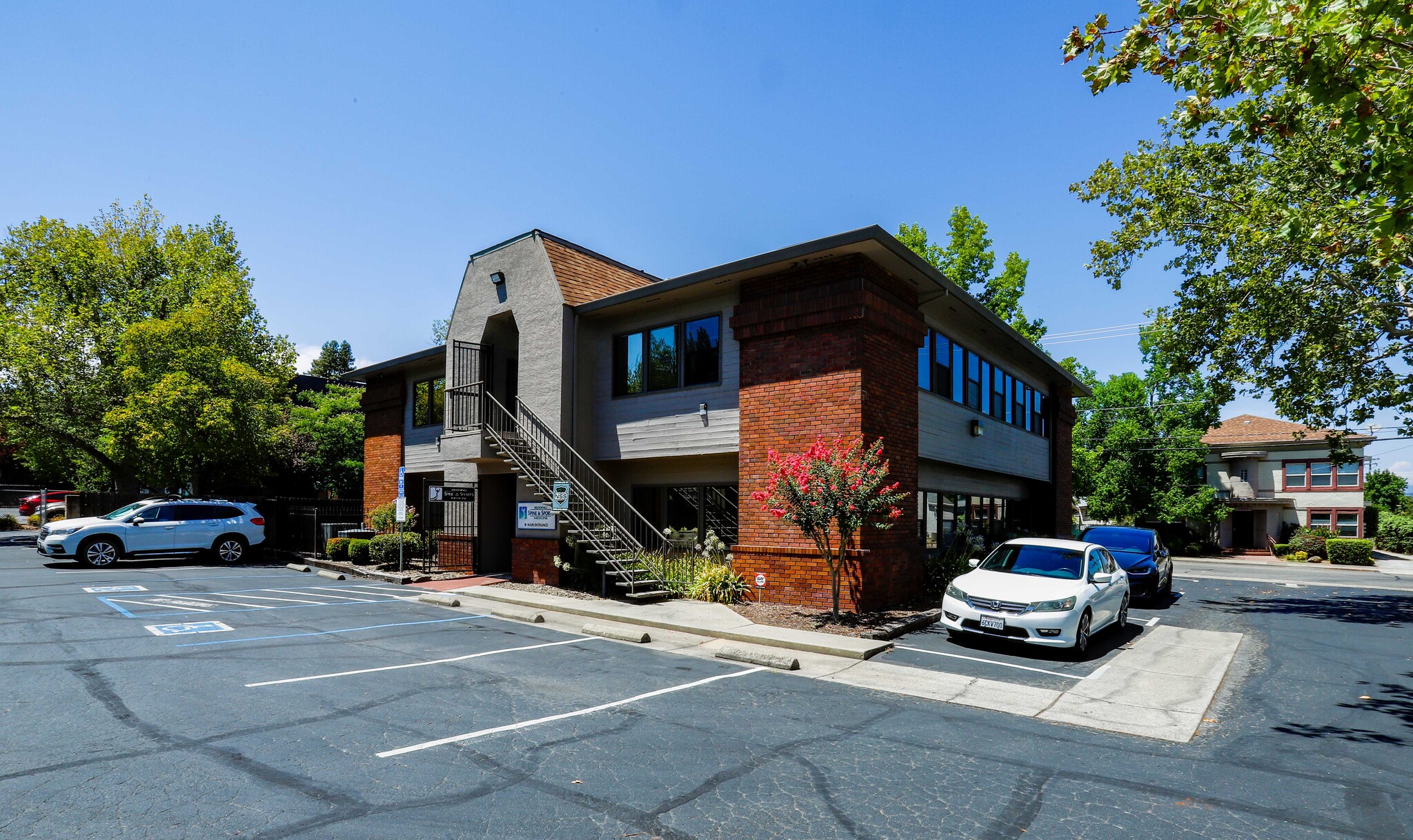 1945 Shasta St, Redding, CA for lease Building Photo- Image 1 of 12