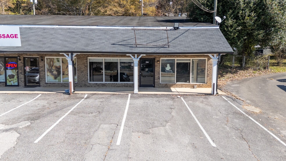 514 S Wall St, Calhoun, GA for lease - Building Photo - Image 2 of 18
