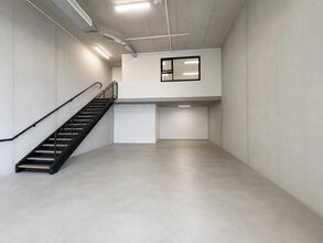 78 O'Riordan St, Alexandria for lease Interior Photo- Image 1 of 9