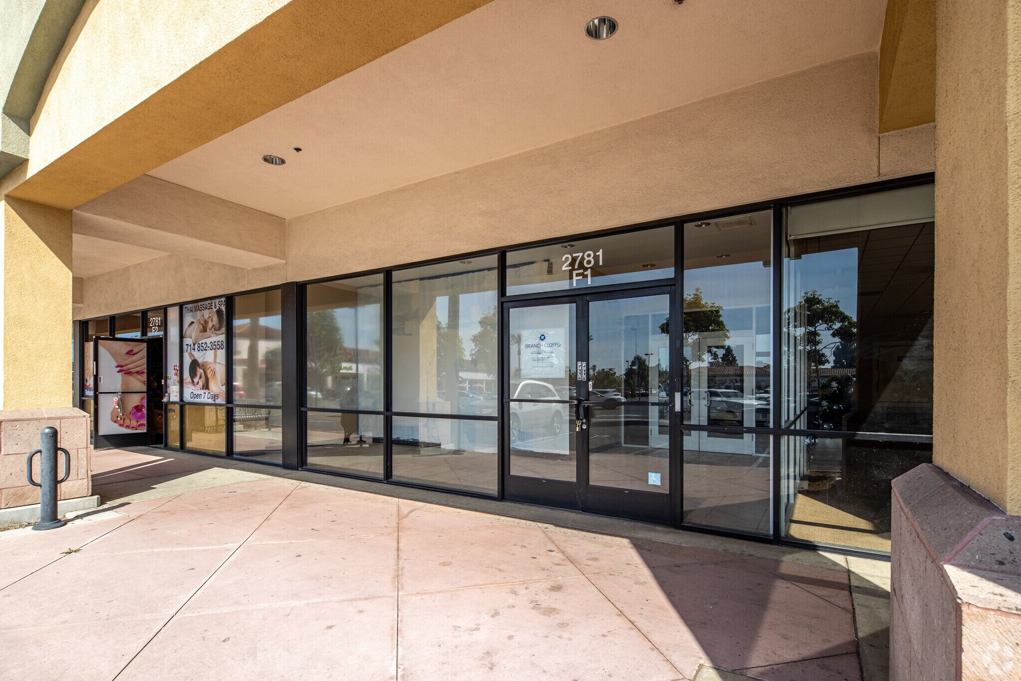 27012841 W Macarthur Blvd, Santa Ana, CA 92704 South Coast