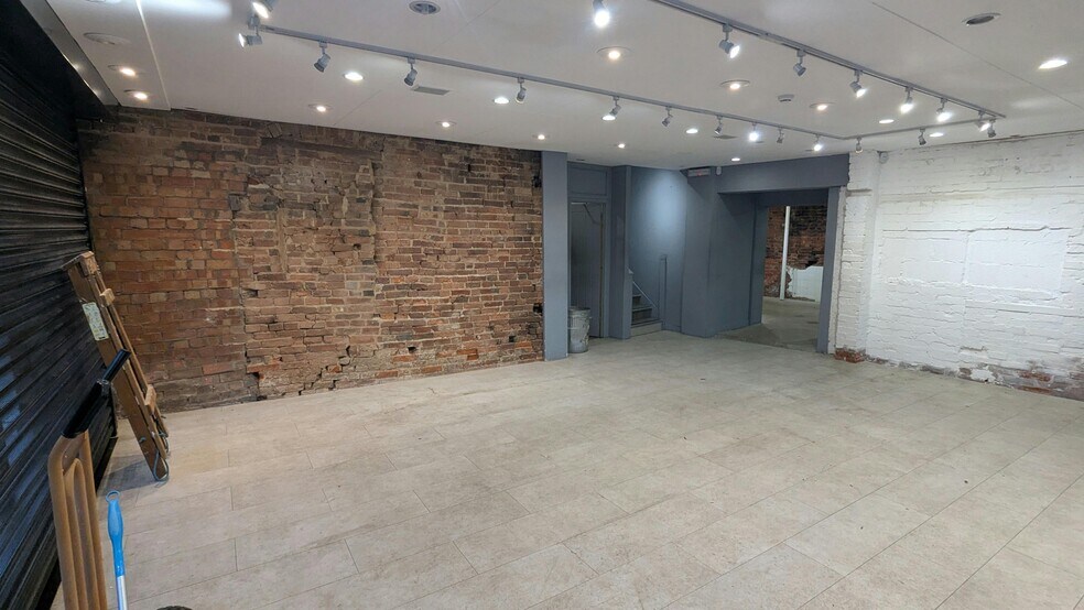 18-23 The Burges, Coventry for lease - Building Photo - Image 3 of 12