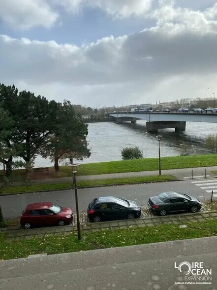 Office in Nantes for lease - Building Photo - Image 1 of 6