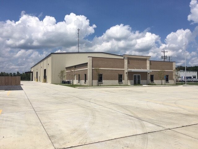 35190 Mark McCowan Dr, Geismar, LA for sale Primary Photo- Image 1 of 1