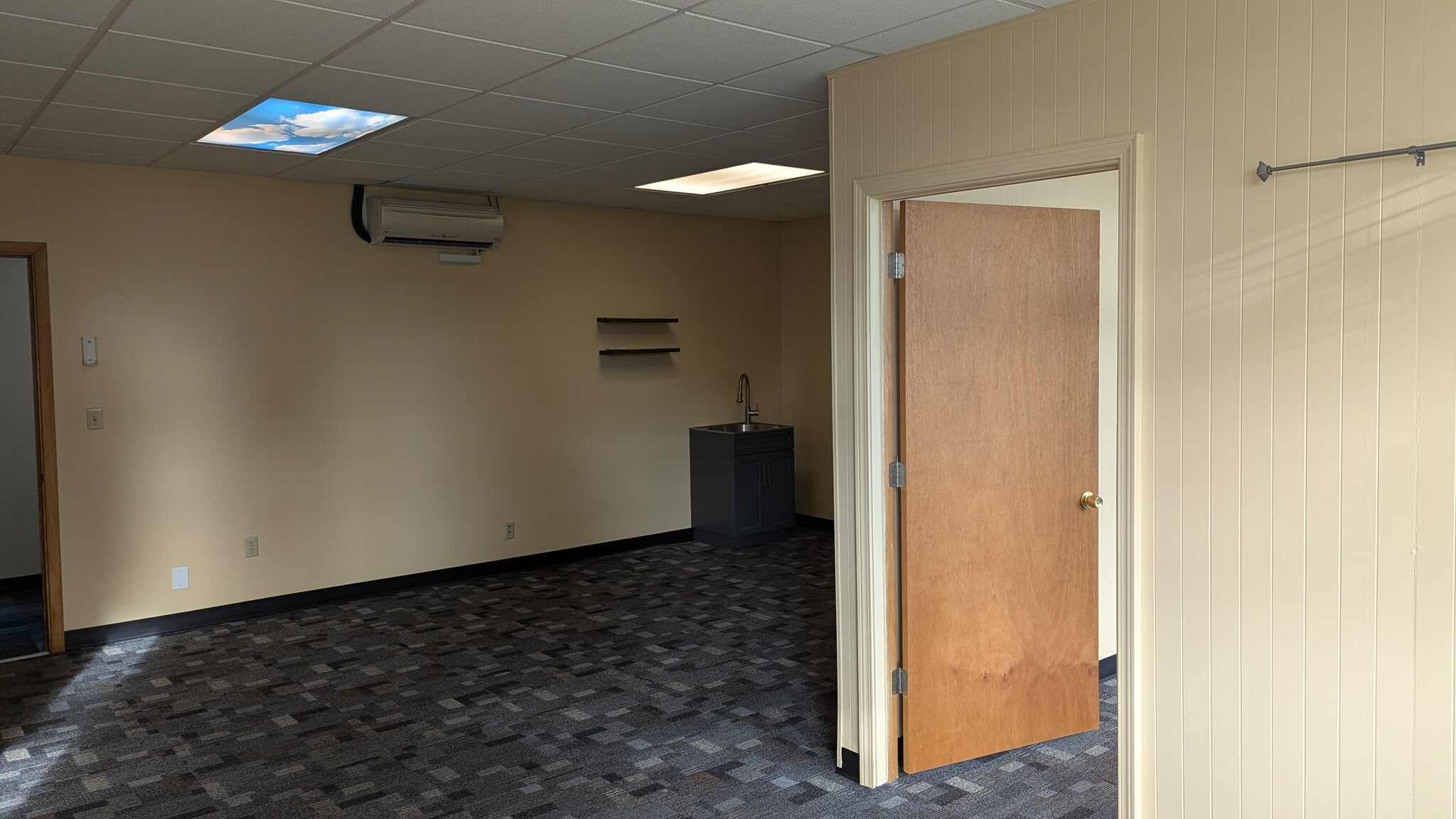 4000 Aurora Ave N, Seattle, WA for lease Interior Photo- Image 1 of 7