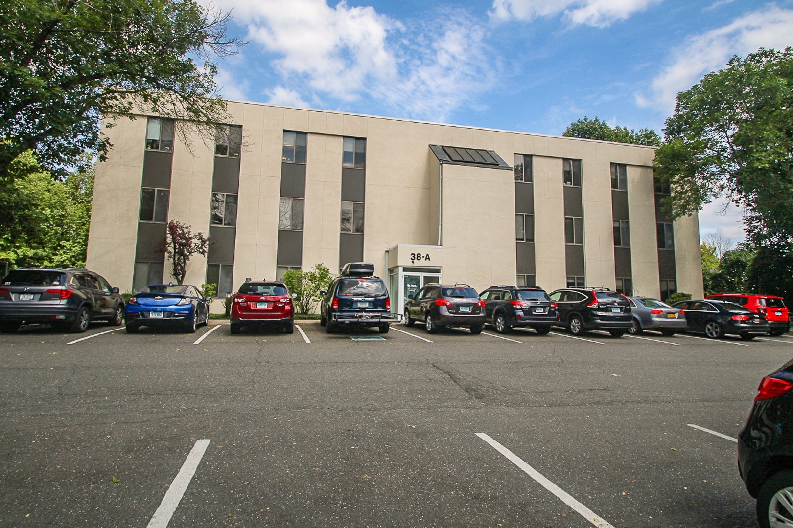38-A Grove St, Ridgefield, CT for lease Primary Photo- Image 1 of 15