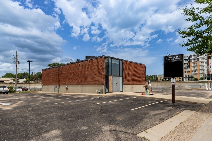 307 E Center St, Rochester, MN for sale - Building Photo - Image 2 of 60