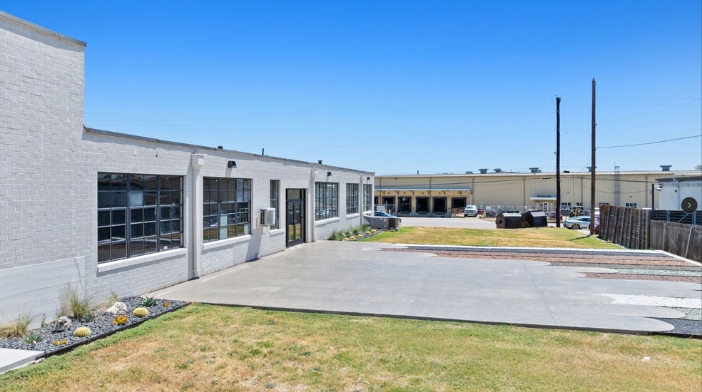 211 E Alpine Rd, Austin, TX for lease - Building Photo - Image 3 of 10