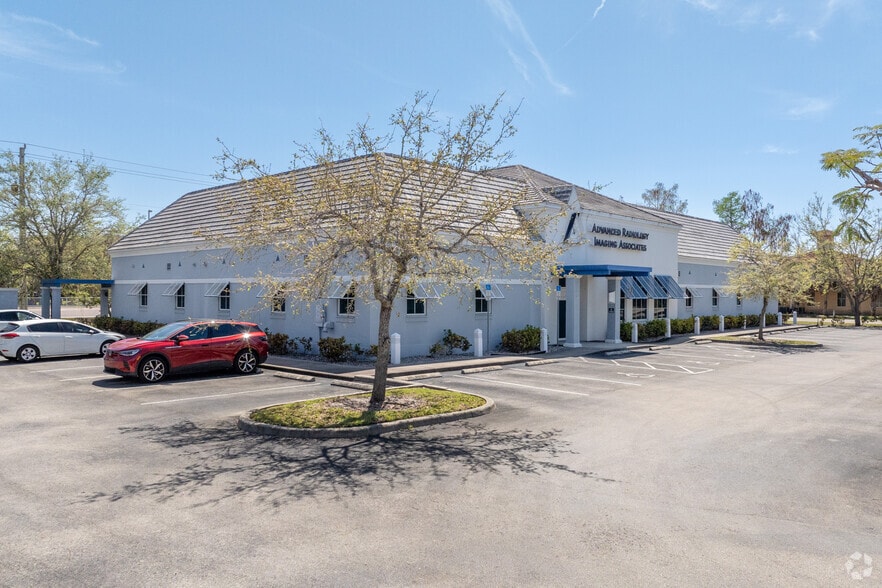 13731 Metropolis Ave, Fort Myers, FL 33912 Advance Radiology Imaging