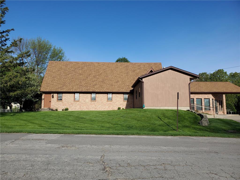 16 W Highway St, Dodge Center, MN 55927