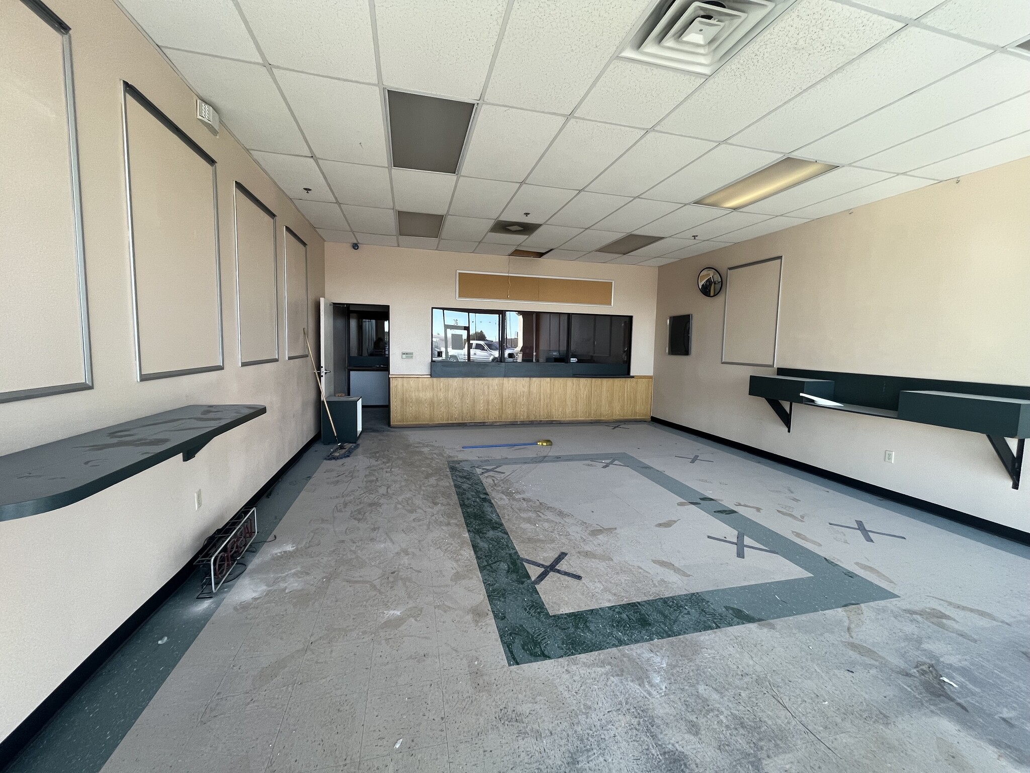 5486-5566 Boulder Hwy, Las Vegas, NV for lease Building Photo- Image 1 of 5