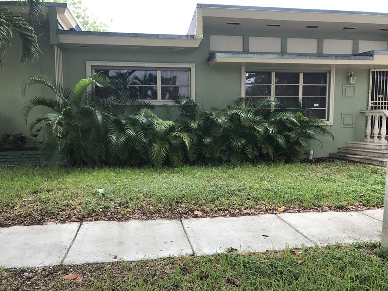 1898 Coral Way, Miami, FL for sale - Primary Photo - Image 1 of 1