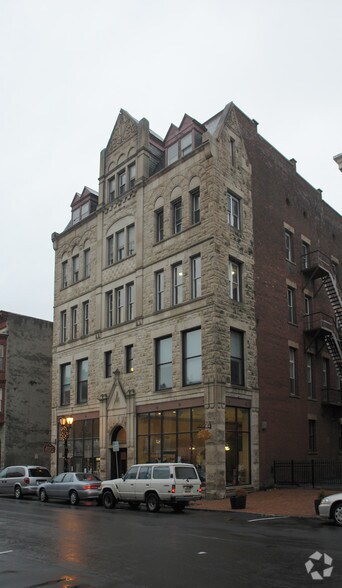 130 Remsen St, Cohoes, NY for sale - Primary Photo - Image 1 of 1