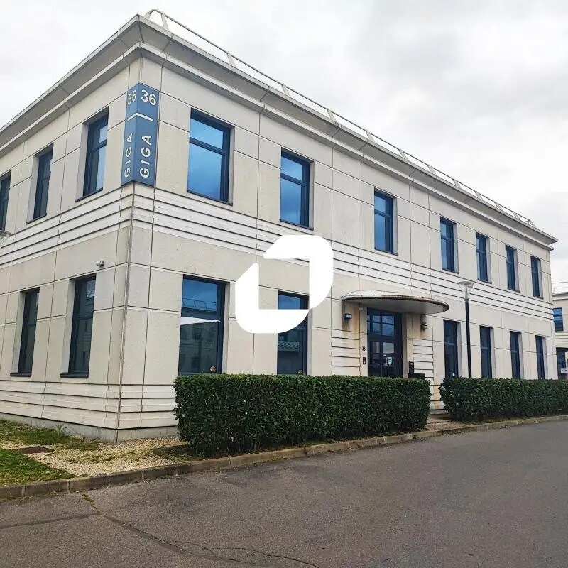 Flex in Créteil for lease Building Photo- Image 1 of 12