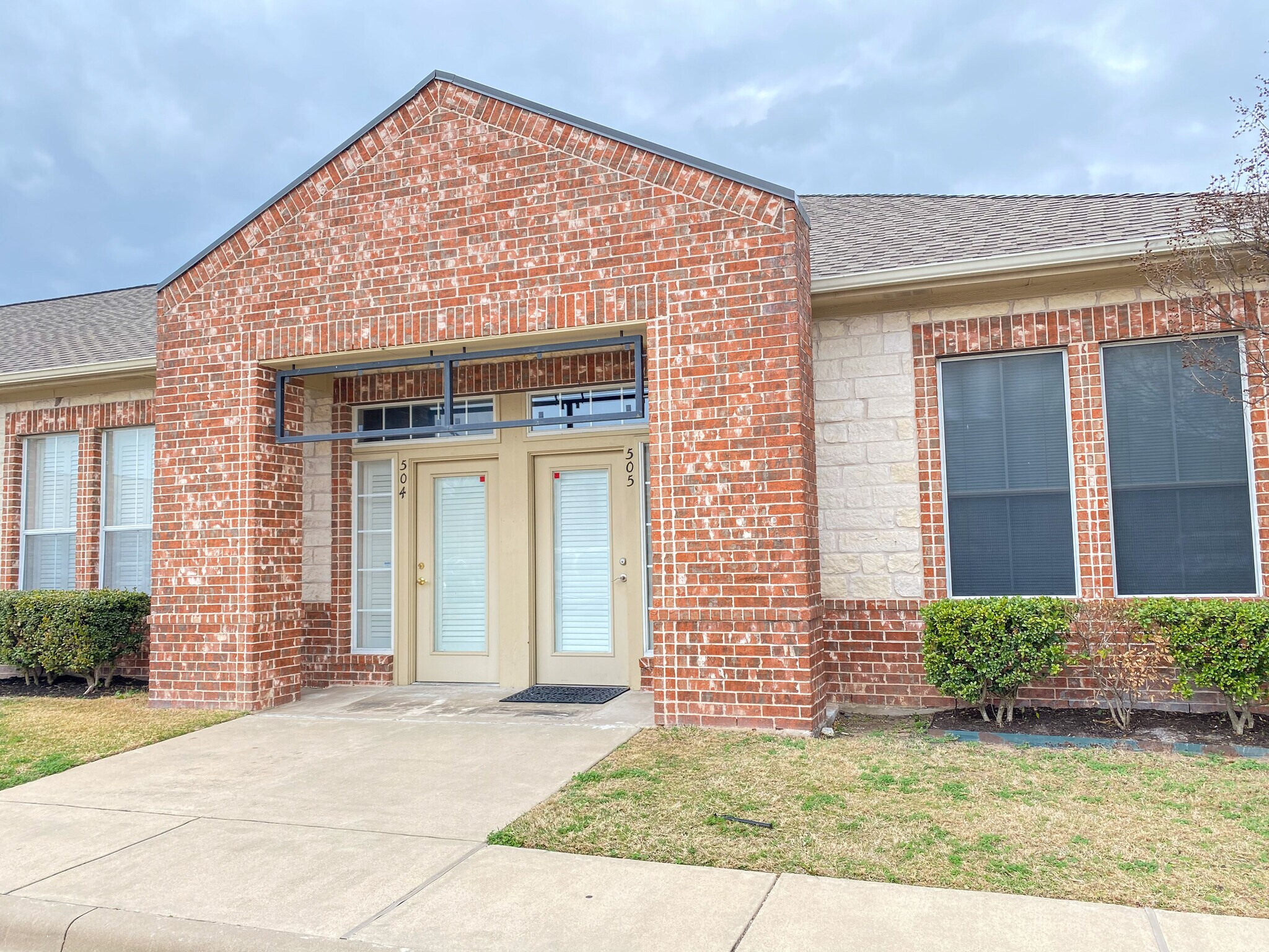 595 Round Rock West, Round Rock, TX for sale Building Photo- Image 1 of 1