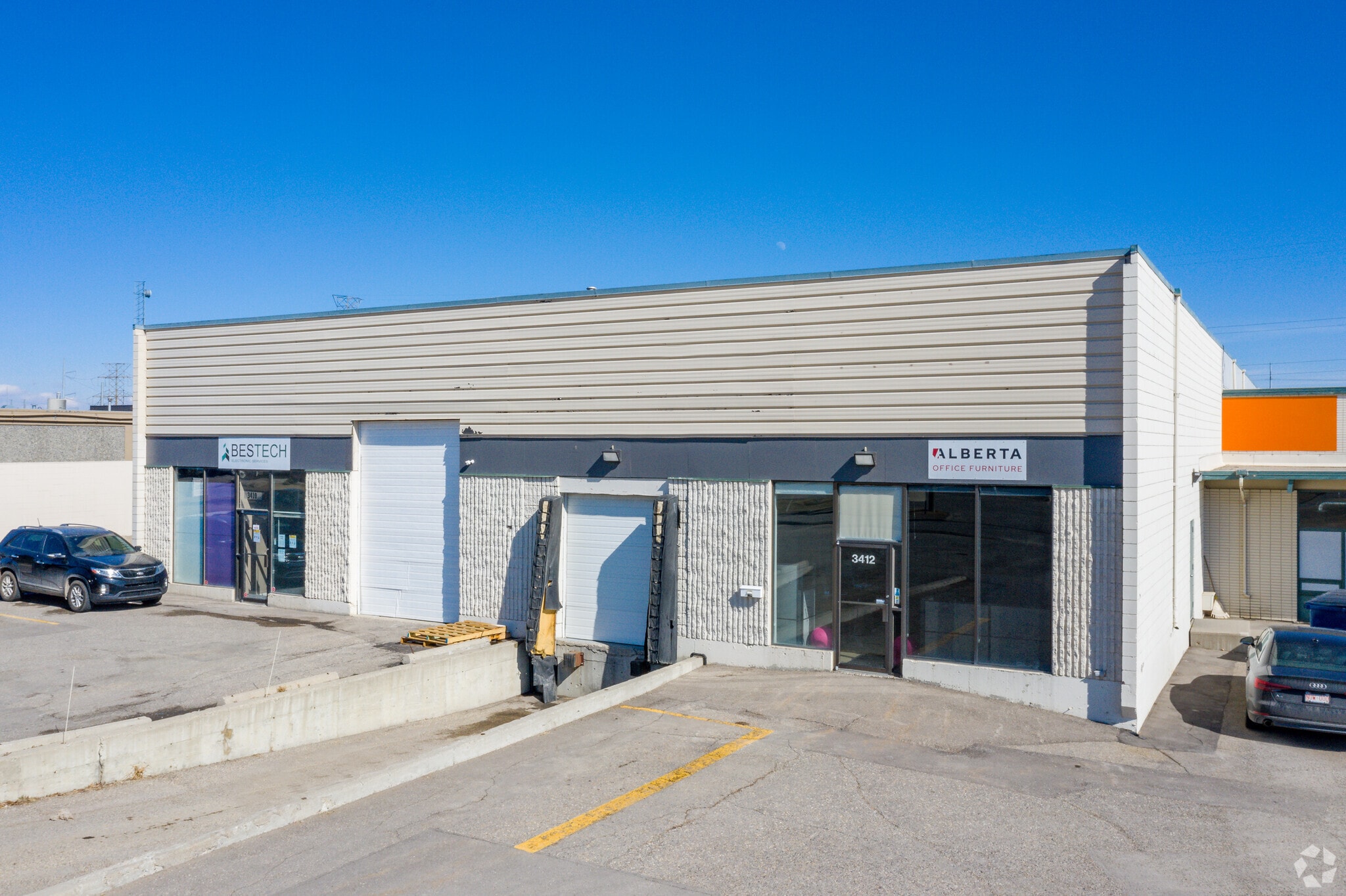 3410-3414 9 St SE, Calgary, AB for sale Building Photo- Image 1 of 1