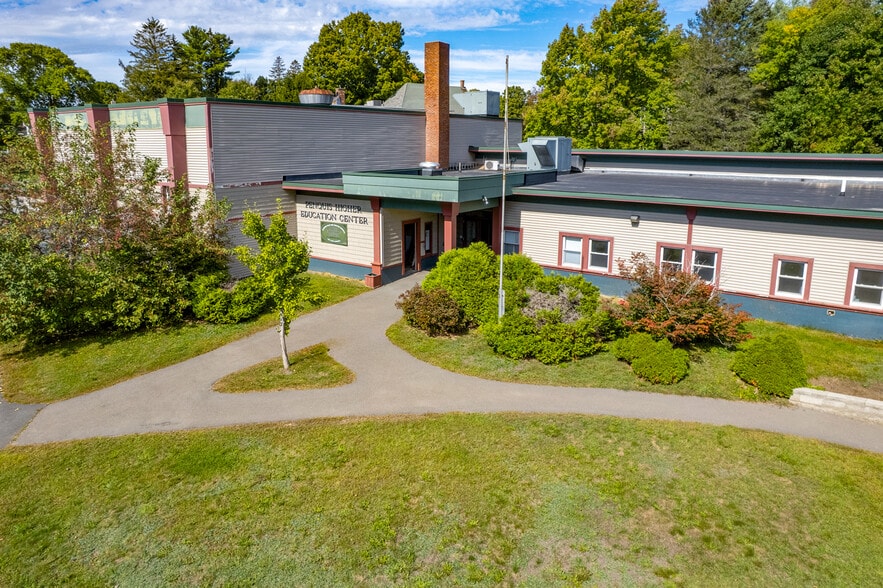 50 Mayo St, Dover-Foxcroft, ME for sale - Primary Photo - Image 1 of 77