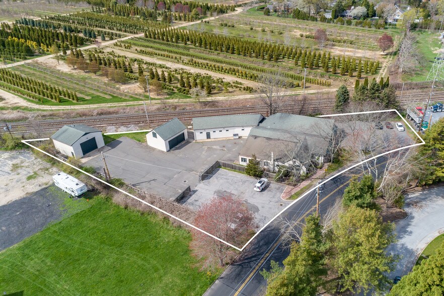 5 Toilsome Ln, East Hampton, NY for lease - Aerial - Image 1 of 13