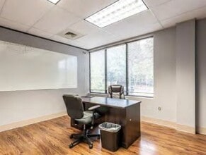 201 Commonwealth Ct, Cary, NC for sale Interior Photo- Image 2 of 10