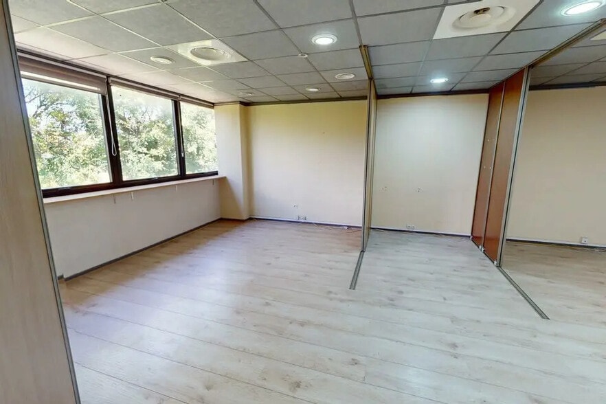 Office in Villeneuve-Loubet for sale - Interior Photo - Image 1 of 6