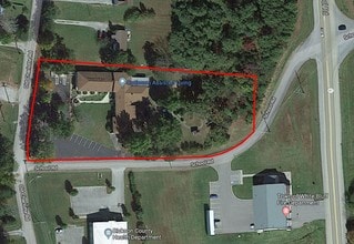 1104 Old Charlotte Rd, White Bluff, TN - AERIAL  map view
