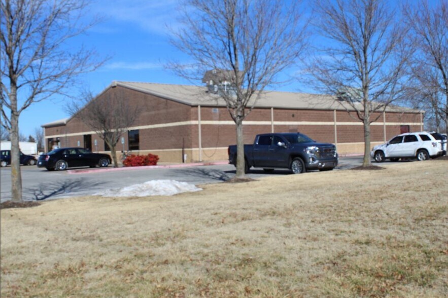 3159 Springdale Ave, Springdale, AR 72762 Office for Sale