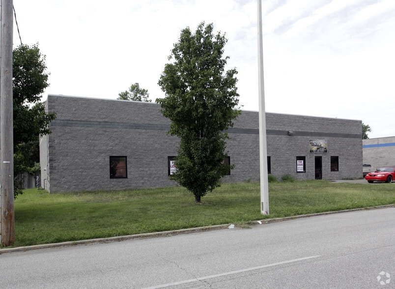 5240 Elmore Rd, Memphis, TN for sale - Building Photo - Image 2 of 2