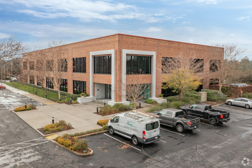 80 Blue Ravine Rd, Folsom, CA for lease - Building Photo - Image 1 of 4