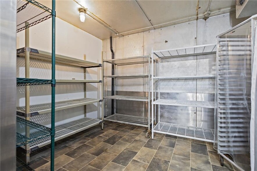 2792 Pawtucket Ave, East Providence, RI for sale - Building Photo - Image 3 of 27