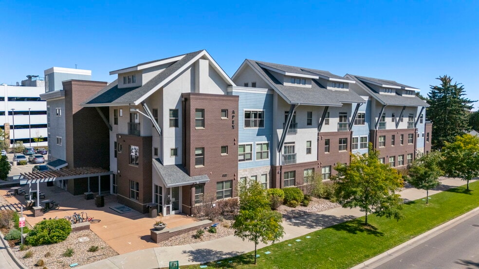 Apex & Haven Apartments portfolio of 2 properties for sale on LoopNet.com - Building Photo - Image 2 of 38