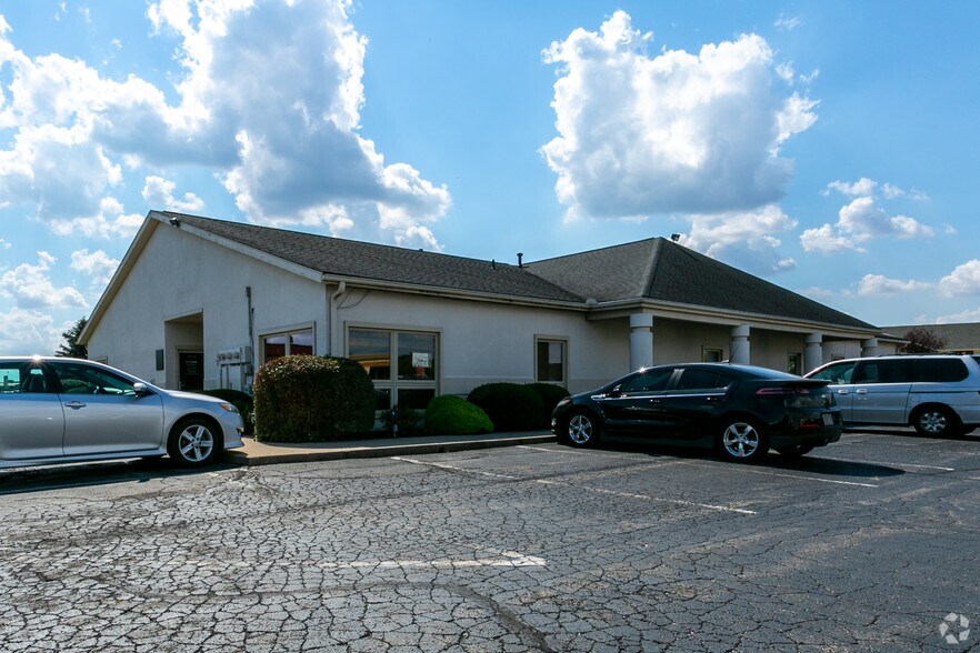 3310 W Fox Ridge Ln, Muncie, IN for sale - Primary Photo - Image 1 of 1