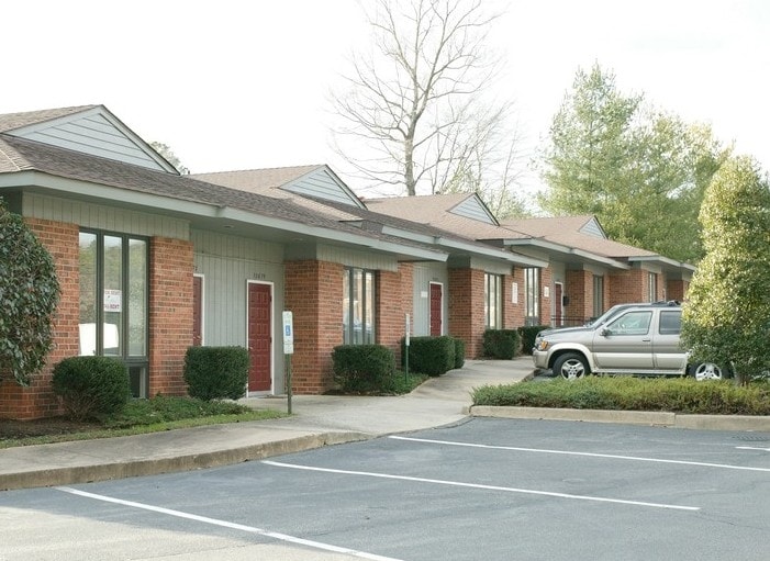 12077-12099 Gayton Rd, Richmond, VA for lease Primary Photo- Image 1 of 4