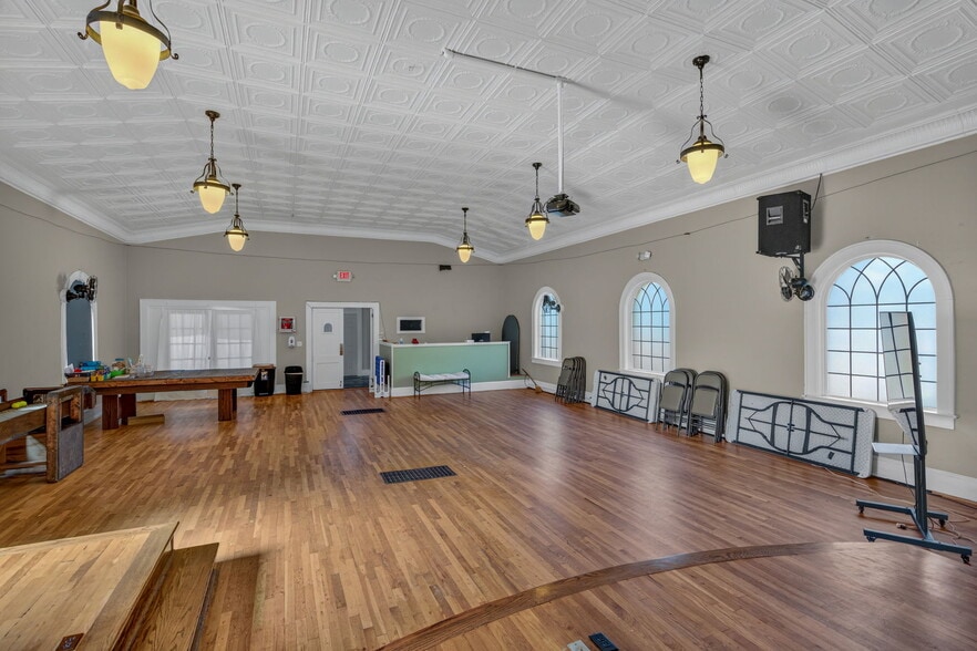 2 Church St, Travelers Rest, SC for sale - Interior Photo - Image 3 of 8
