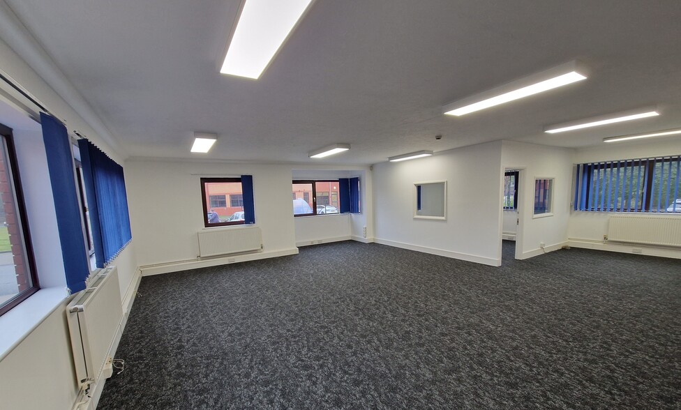 Brydon House, Van Rd, Caerphilly Business Park, Caerphilly for lease - Building Photo - Image 1 of 2