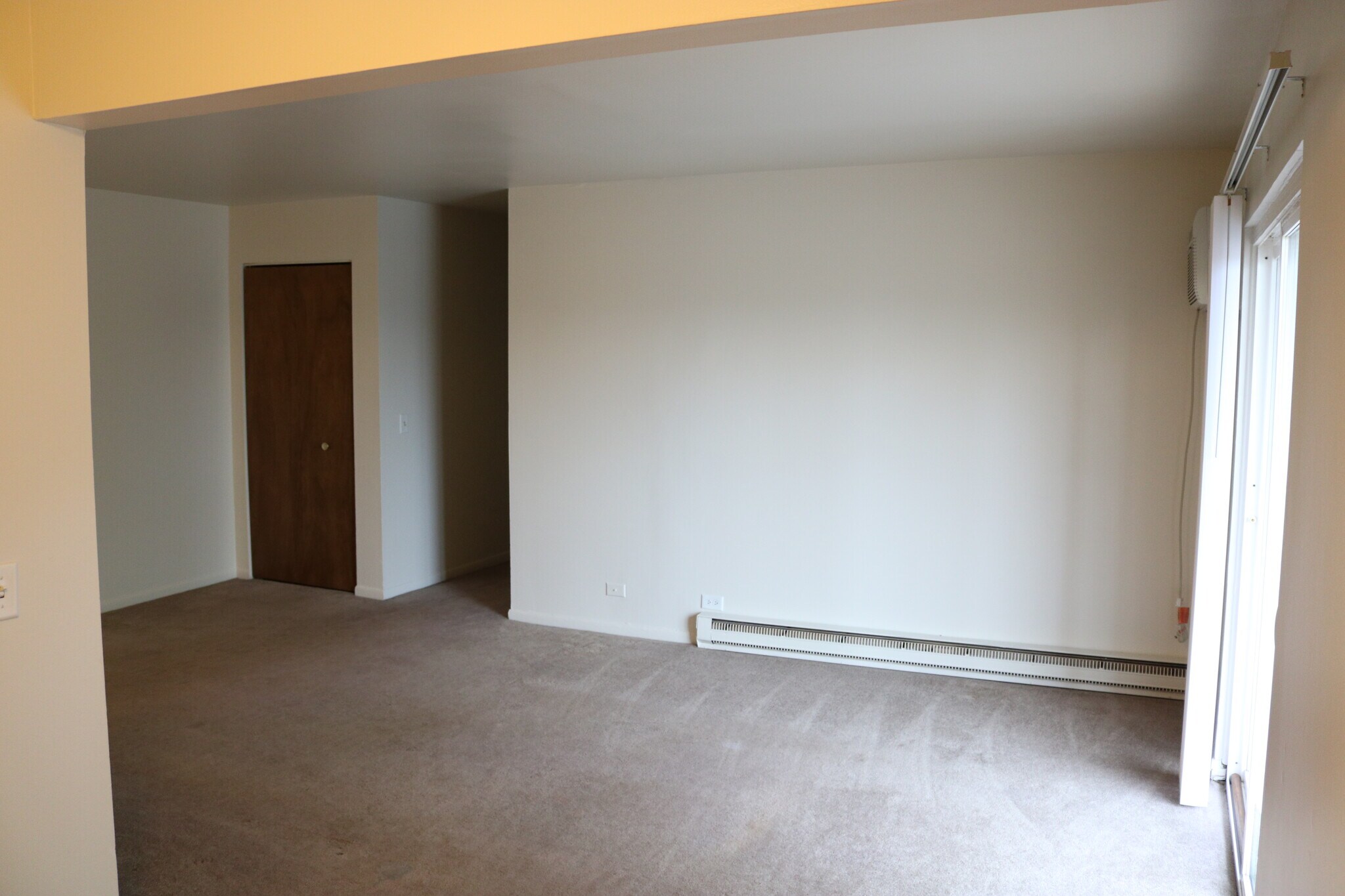 37 Nippersink Blvd, Fox Lake, IL 60020 Multifamily for Sale