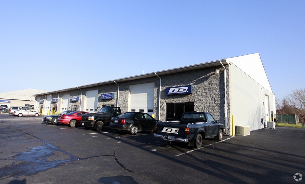 9208 Venture Ct, Manassas Park, VA for lease - Primary Photo - Image 1 of 42