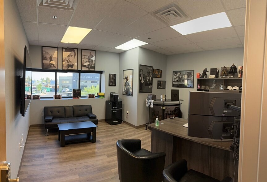 5474 Stephanie St, Las Vegas, NV for lease - Building Photo - Image 2 of 4