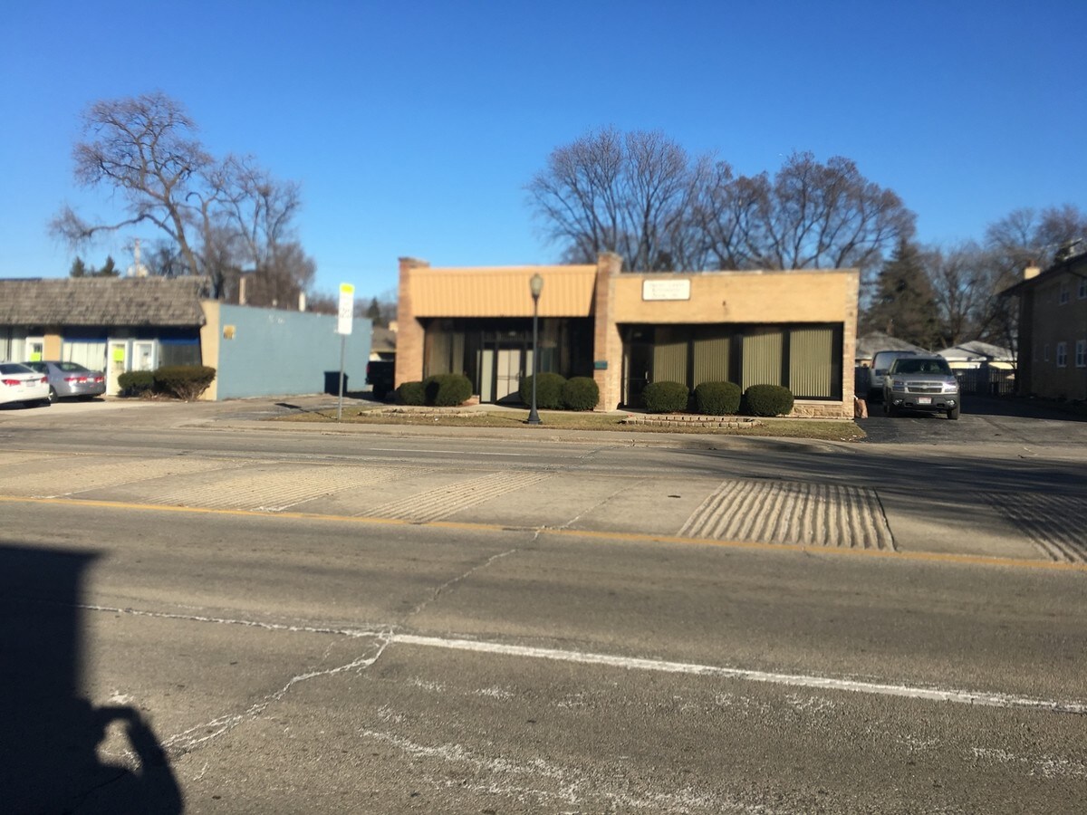 461463 N Wolf Rd, Hillside, IL 60162