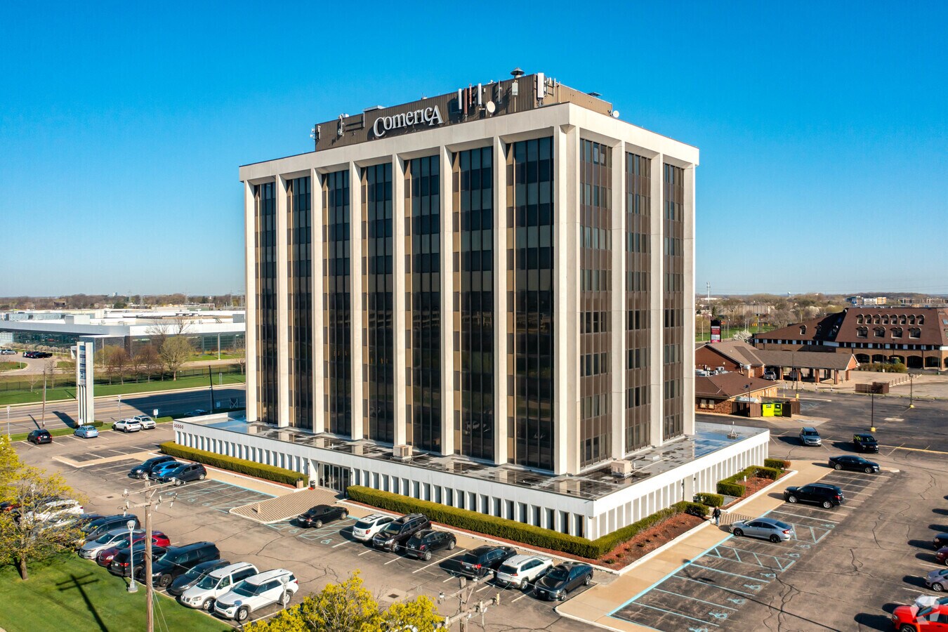 30500 Van Dyke Ave, Warren, MI 48093 Property Record