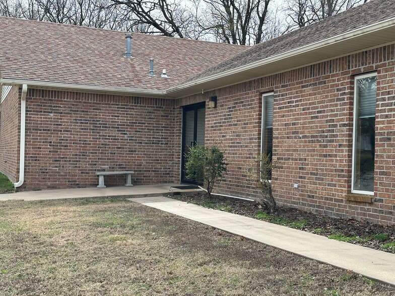 3906 CR 2600, Dearing, KS for sale - Building Photo - Image 2 of 25